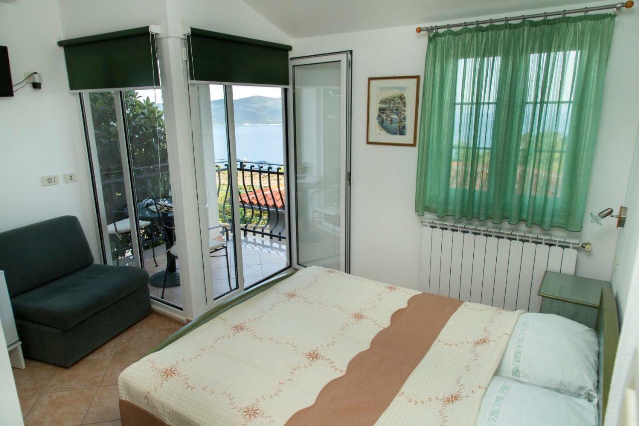 Apartments Tinka เบรอเซส ภายนอก รูปภาพ